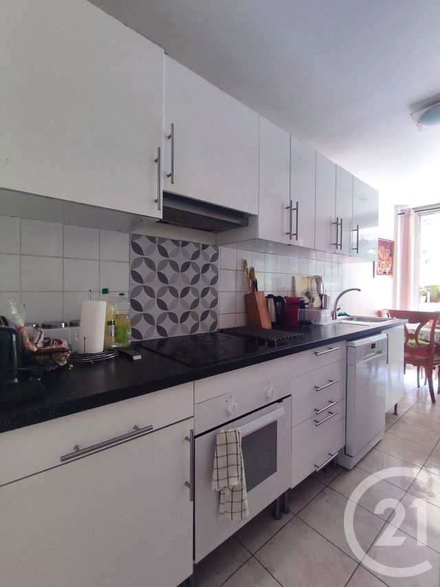 Appartement F2 à vendre - 2 pièces - 47 m2 - Courbevoie - 92 - ILE-DE-FRANCE