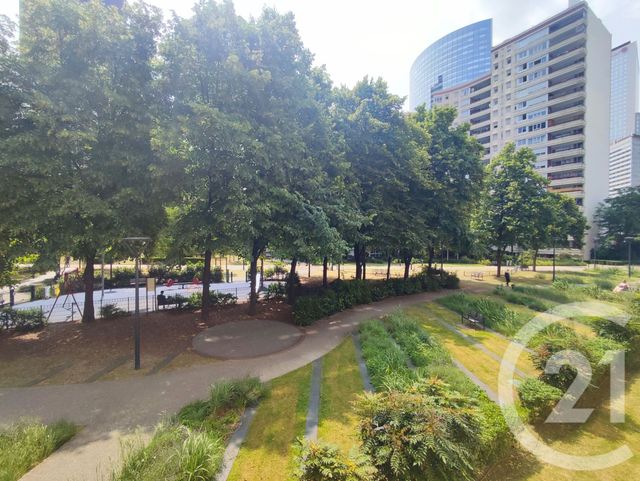 Appartement F2 à vendre - 2 pièces - 47 m2 - Courbevoie - 92 - ILE-DE-FRANCE