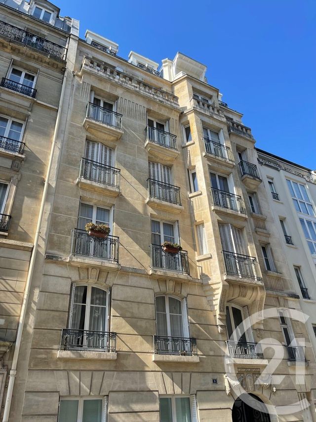  - PARIS - 