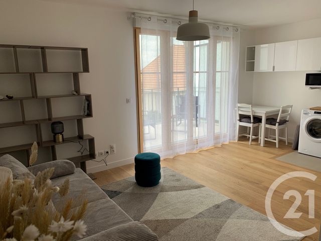 Appartement Studio à louer SURESNES