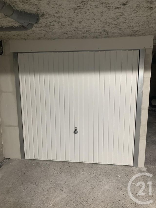 Parking à louer - 10 m2 - Gennevilliers - 92 - ILE-DE-FRANCE