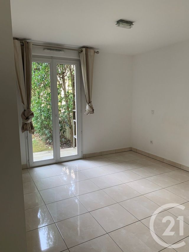 Appartement F3 à louer - 3 pièces - 74,30 m2 - Issy Les Moulineaux - 92 - ILE-DE-FRANCE