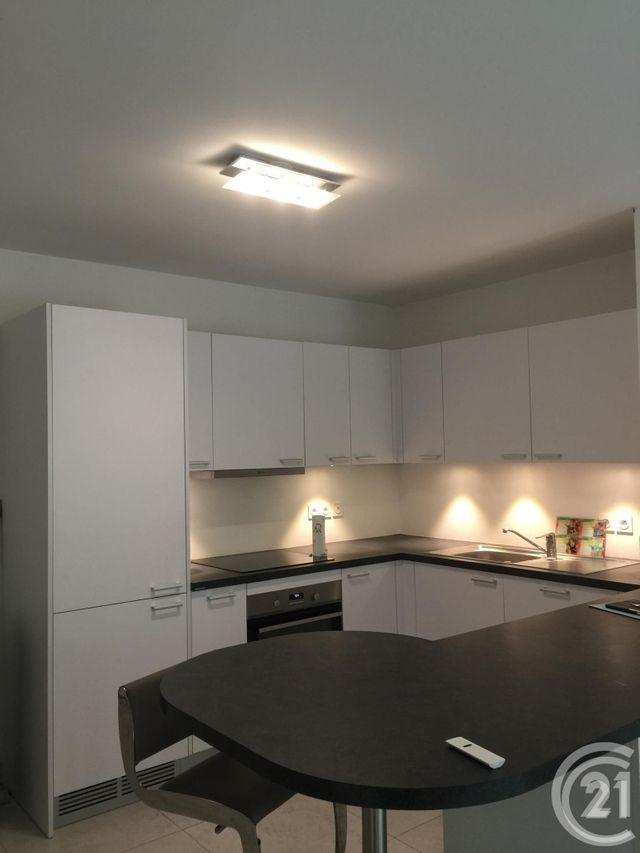 Appartement F3 à louer - 3 pièces - 74,30 m2 - Issy Les Moulineaux - 92 - ILE-DE-FRANCE