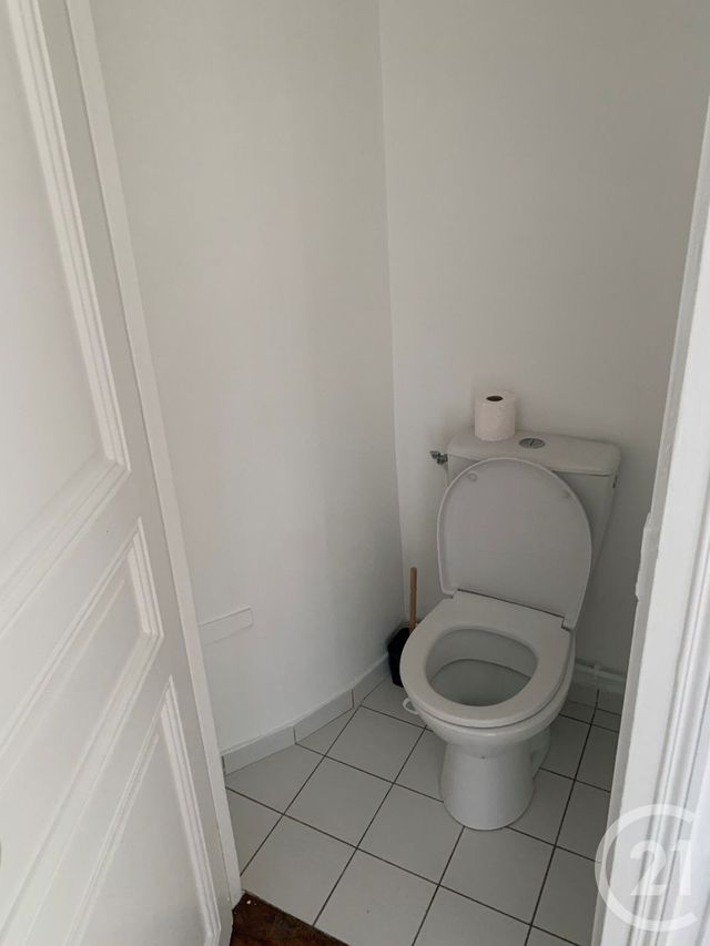 Appartement F3 à louer - 3 pièces - 61,53 m2 - Courbevoie - 92 - ILE-DE-FRANCE