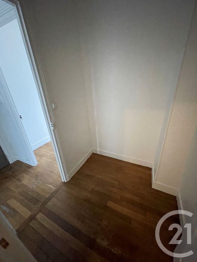 Appartement Studio &agrave; louer - 1 pi&egrave;ce - 25 m2 - Nanterre - 92 - ILE-DE-FRANCE