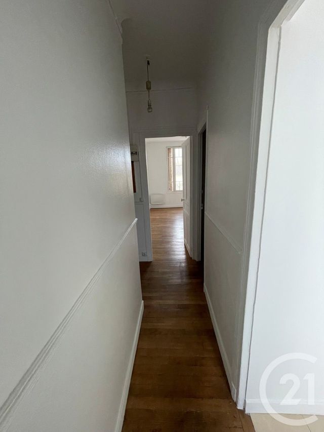Appartement Studio &agrave; louer - 1 pi&egrave;ce - 25 m2 - Nanterre - 92 - ILE-DE-FRANCE