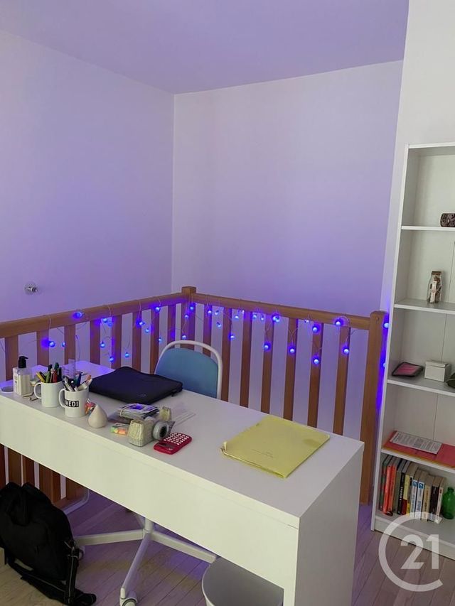 Appartement Duplex &agrave; louer - 2 pi&egrave;ces - 47,81 m2 - Asnieres Sur Seine - 92 - ILE-DE-FRANCE