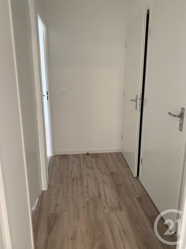 Appartement F3 &agrave; louer - 3 pi&egrave;ces - 59,51 m2 - Villeneuve La Garenne - 92 - ILE-DE-FRANCE
