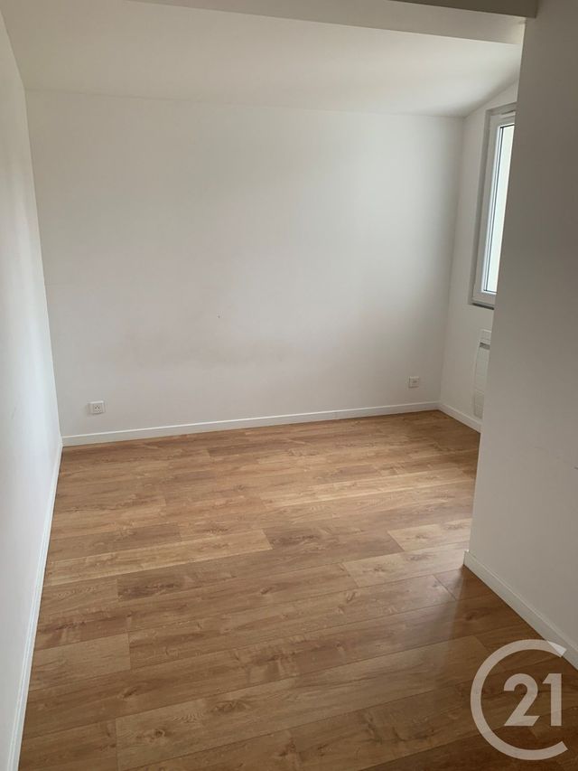 Maison &agrave; louer - 5 pi&egrave;ces - 82,74 m2 - Cormeilles En Parisis - 95 - ILE-DE-FRANCE