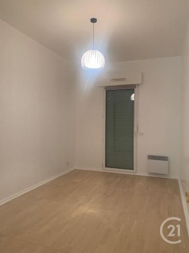 Appartement F3 &agrave; louer - 3 pi&egrave;ces - 76,40 m2 - Asnieres Sur Seine - 92 - ILE-DE-FRANCE