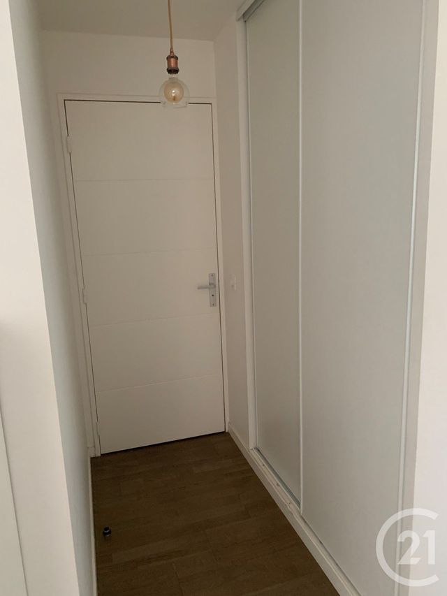 Appartement F2 &agrave; louer - 2 pi&egrave;ces - 41,89 m2 - 92 - ILE-DE-FRANCE