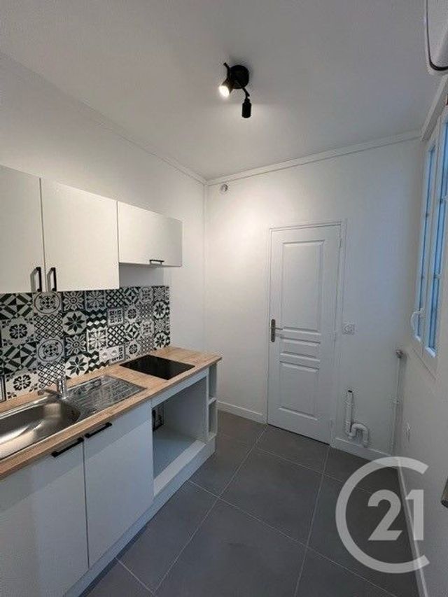 Appartement F2 &agrave; louer - 2 pi&egrave;ces - 33,18 m2 - Asnieres Sur Seine - 92 - ILE-DE-FRANCE