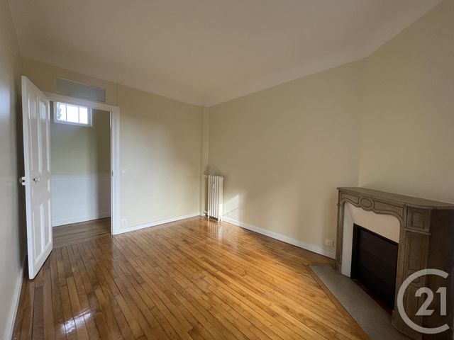 Appartement F3 &agrave; louer - 3 pi&egrave;ces - 84,43 m2 - Colombes - 92 - ILE-DE-FRANCE