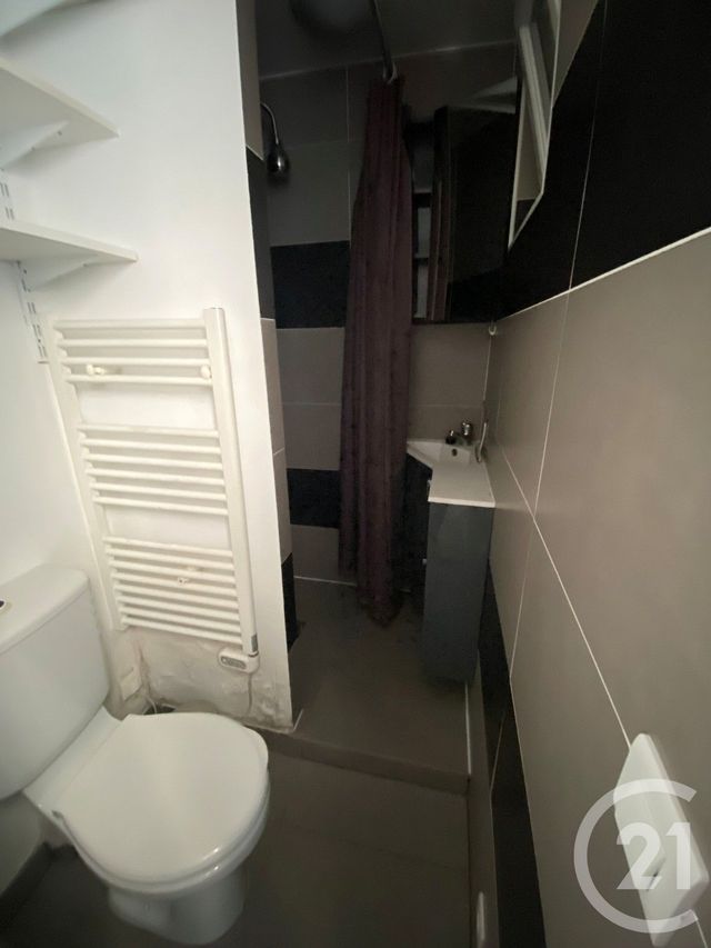 Appartement Studio &agrave; louer - 1 pi&egrave;ce - 13,70 m2 - Clichy - 92 - ILE-DE-FRANCE