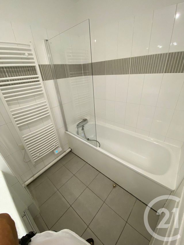 Appartement F4 &agrave; louer - 4 pi&egrave;ces - 94,25 m2 - Asnieres Sur Seine - 92 - ILE-DE-FRANCE