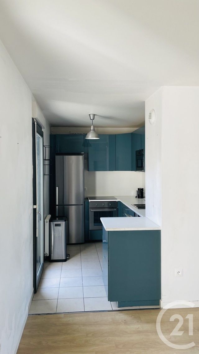 Appartement T4 &agrave; louer - 4 pi&egrave;ces - 78,20 m2 - Aubervilliers - 93 - ILE-DE-FRANCE