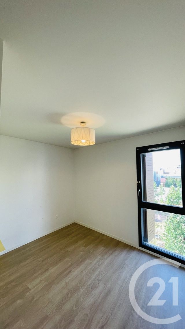 Appartement T4 &agrave; louer - 4 pi&egrave;ces - 78,20 m2 - Aubervilliers - 93 - ILE-DE-FRANCE