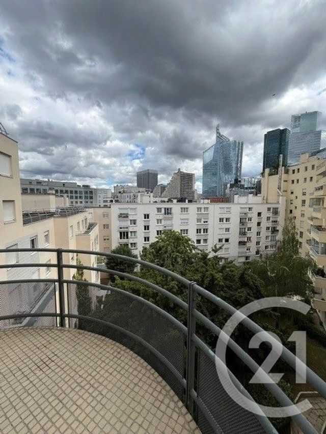 Appartement T3 &agrave; louer - 3 pi&egrave;ces - 67 m2 - Courbevoie - 92 - ILE-DE-FRANCE