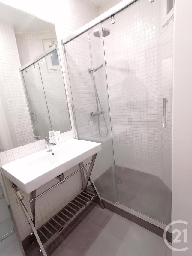 Appartement F2 &agrave; louer - 2 pi&egrave;ces - 33,75 m2 - Levallois Perret - 92 - ILE-DE-FRANCE