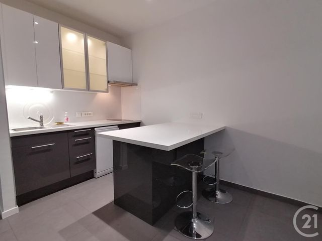 Appartement F2 &agrave; louer - 2 pi&egrave;ces - 33,75 m2 - Levallois Perret - 92 - ILE-DE-FRANCE