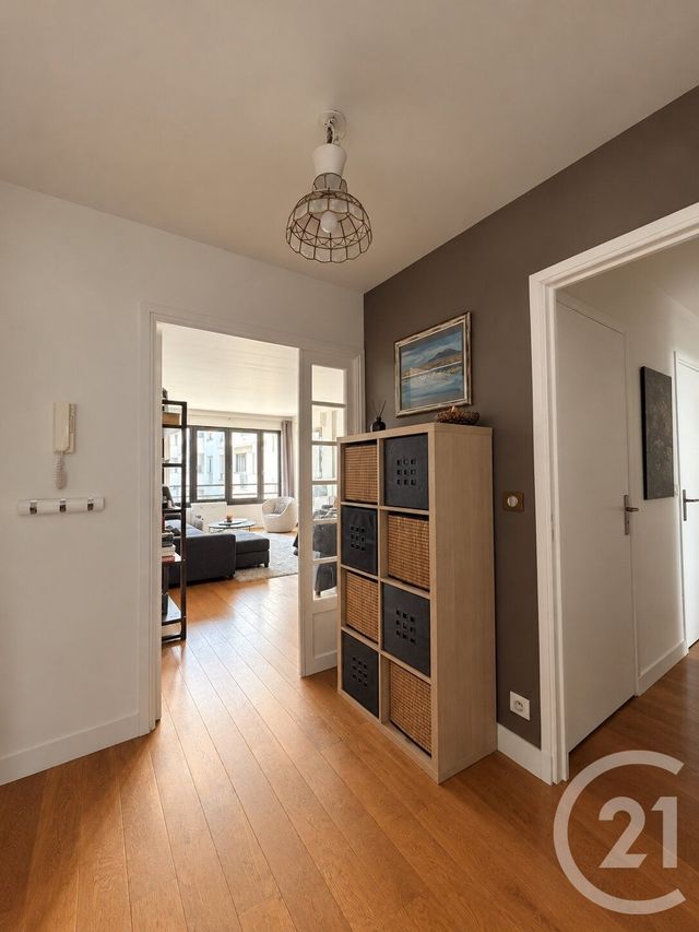 Appartement F4 &agrave; vendre - 4 pi&egrave;ces - 84,52 m2 - Courbevoie - 92 - ILE-DE-FRANCE