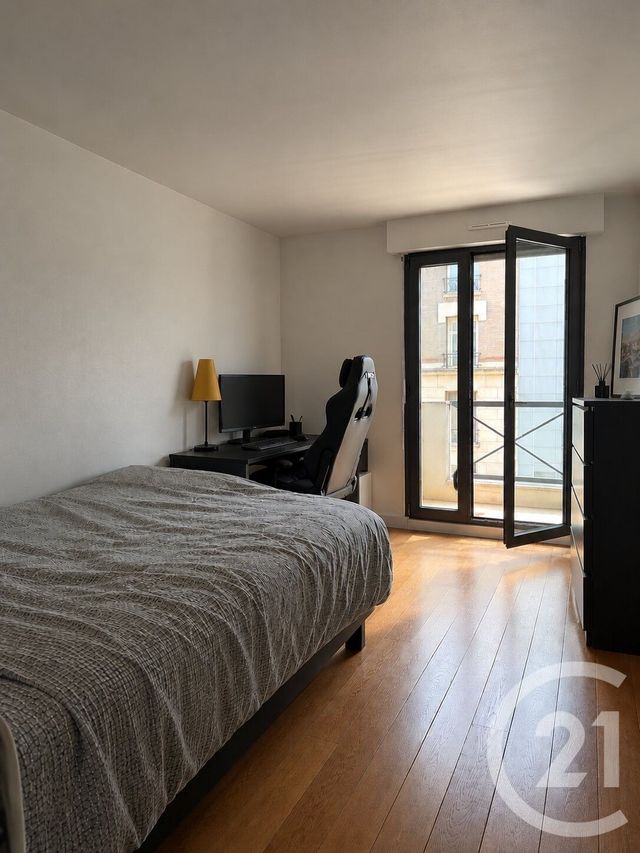 Appartement F4 &agrave; vendre - 4 pi&egrave;ces - 84,52 m2 - Courbevoie - 92 - ILE-DE-FRANCE