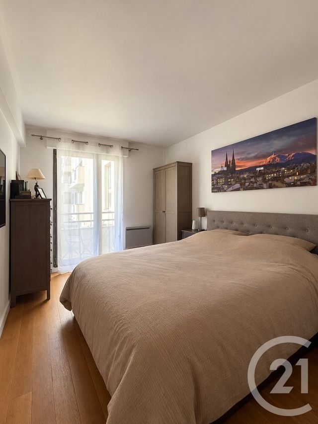 Appartement F4 &agrave; vendre - 4 pi&egrave;ces - 84,52 m2 - Courbevoie - 92 - ILE-DE-FRANCE